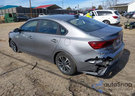 2023 Kia Forte Lxs z USA, uszkodzony, nr VIN 3KPF24AD1PE569731